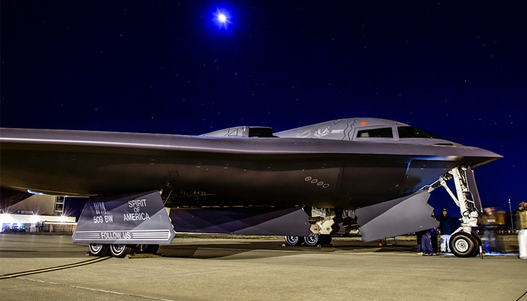 目前世界上頂級的隱形戰(zhàn)斗機(jī)和轟炸機(jī)分別是哪一款？